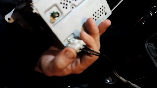 Заміна магнітоли на Фабія 2 від Пассата Америки смотреть онлайн