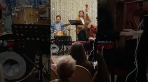 Музыка, музыканты, голос, шоу, предложение услуги, смотрите в описании, всех благ и счастья вам.