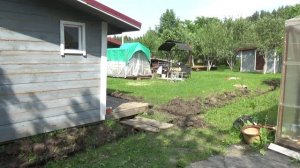 Стол в беседку готов и кухня тоже собрана.