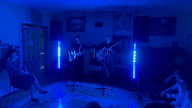 Группа "Свои Рядом" с песней "Мой Анел" смотреть онлайн