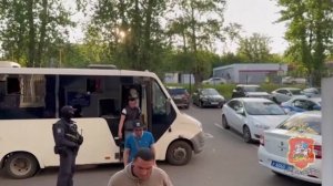 ‼️Полицейские в ходе рейда в подмосковной Балашихе выявили 95 нелегальных мигрантов‼️