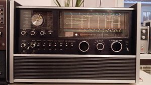 National Panasonic RF 8000 & Hitachi KH 5000 радиолюбители и средние волн?