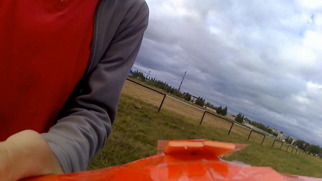 Полет Летающего крыла вид с бортовой камерыы) смотреть онлайн