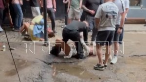 Девушкам, избитым вооруженными охранниками клуба, от имени клуба поступило непристойное предложение