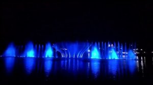 Вечерний фонтан в Абрау-Дюрсо