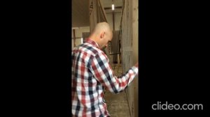 Участок летом и производство дома