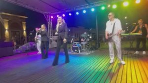 Выступление кавер-группы HOT STUFF 🎤🎤🎸🎸🥁🎺
ВДНХ Рязань 💥 жаркий июньский вечер🔥 07.06.’25