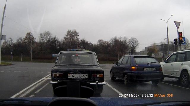 Дневная съемка видеорегистратора MIO MiVue 358 смотреть онлайн