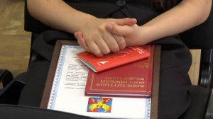 15 школьников получили первые паспорта гражданина РФ