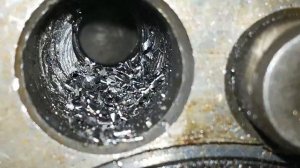 Камаз сломался болт маховика в коленвалу удаляем оста