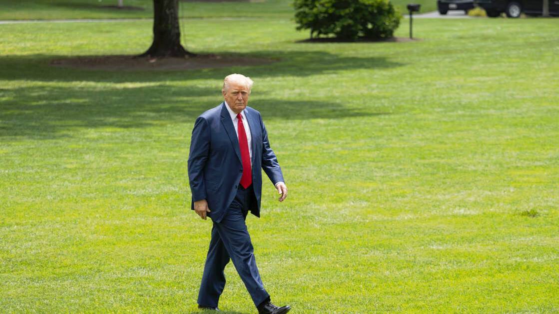 Трамп назвал митинги в Лос-Анджелесе нападением на суверенитет США