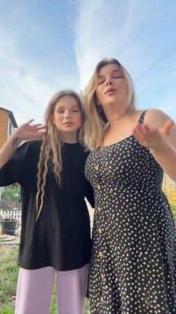 Колосок, колосок! ой колышится #уралочка #уральскаядевушка