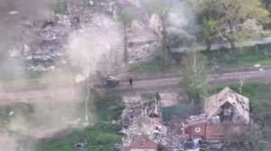 🔴Два наших «FPV-дрона» подбивают свинотряску. Спастись сумел лишь один порось🔴