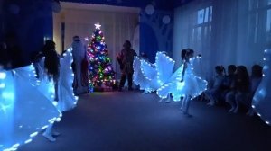 Танец девочек на новый год "Ангелы приходят на Яву"