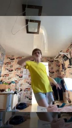 Танцую под песню пчеловод