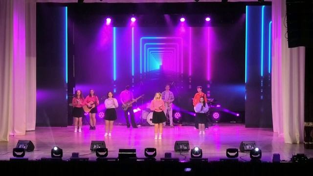 Праздничный концерт - Душа поёт встречая праздничный май смотреть онлайн