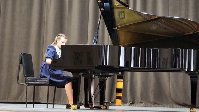 Анастасия Небасова
П.Чайковский Ария Ольги (из оп."Е.Онегин").mp4