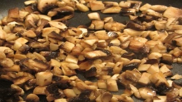 Картофель с грибами и мясом