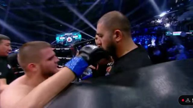 БОЙ Еркебұлан Токтар & Фарид Ядулаев (Фара) смотреть онлайн