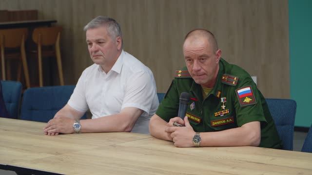 Встреча студентов НИУ МГСУ с Героем России А.Даниловым и поэтом-фронтовиком М.Горенковым, 09.06.2025