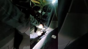 Dodge Caravan IV как снять торпеду + замена магнитолы на новую