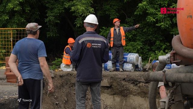 На улице Сибирской образовались пробки выше 6 баллов