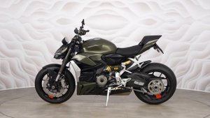 Ducati Streetfighter V2 vin ZDM3F00AAPB006065