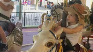 The reaction of the russian children in the Park EVERLAND SOUTH.Korea