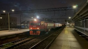 С Днём России! "Полуночник!" Электропоезд ЭТ2М - 122 следует резервом на перегоне, май 2025 года