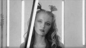 ХУДОЖЕСТВЕННАЯ ВИДЕОЗАРИСОВКА 
«ГЕОМЕТРИЯ НЕОНА»