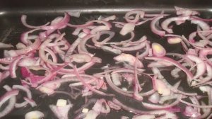 Картофель со свининой в духовке