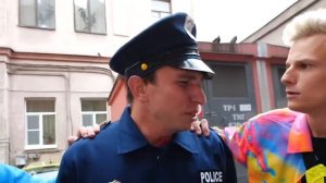 BRUNO-БРУНО БАНДА КЛОУНОВ ОГРАБИЛА МАГАЗИН СЛАДОСТЕЙ !  МОЙ ДРУГ ПРЕДАТЕЛЬ