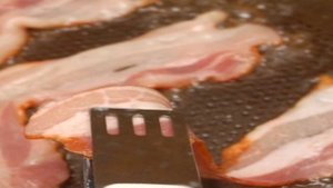 Жареный бекон