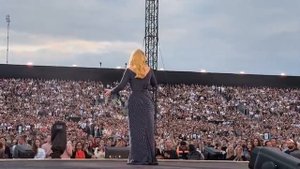 Концерт ADELE в koncert adele munich “Hello” LIVE 03-08-24 мюнхенской рез?