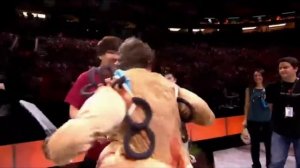 Денди в костюме пуджа)