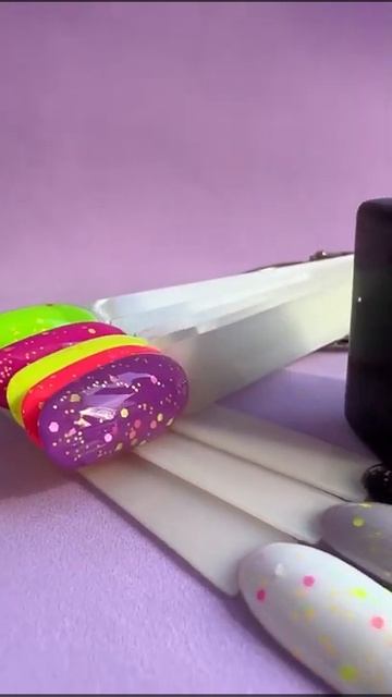 Топ с неоновыми блестками Stacey NeonFlash, 10мл смотреть онлайн