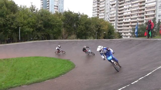 BMX Race Чемпионат Москвы 2013 - 3 заезд 15 16 лет девушки