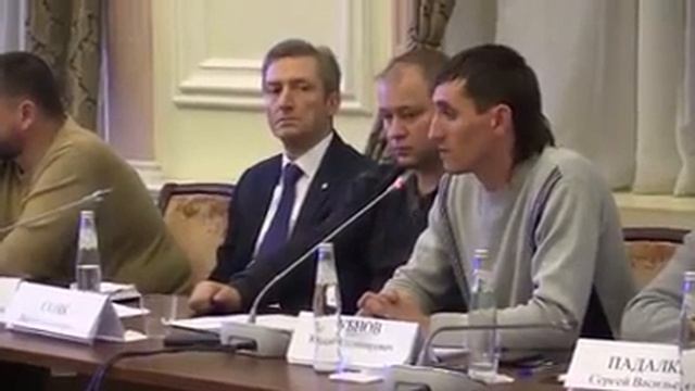 Работяга-дальнобойщик говорит, а ведущая с длинными в? смотреть онлайн