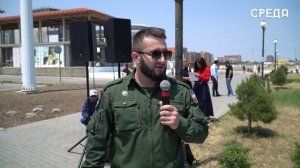 В Каспийске торжественно подняли государственный флаг в честь Дня России