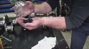 Какие тайны скрывают заглушки коленвала.