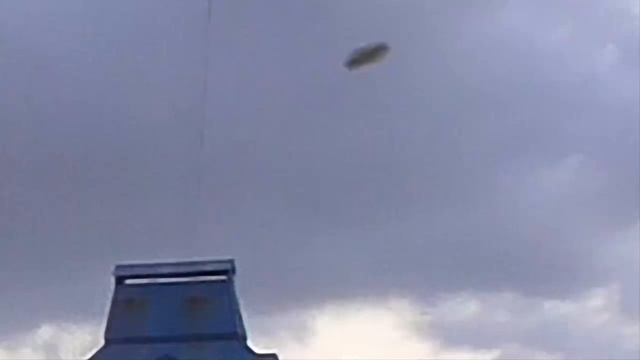 Летающая тарелка, звездолёт над Евпаторией, полуостро смотреть онлайн