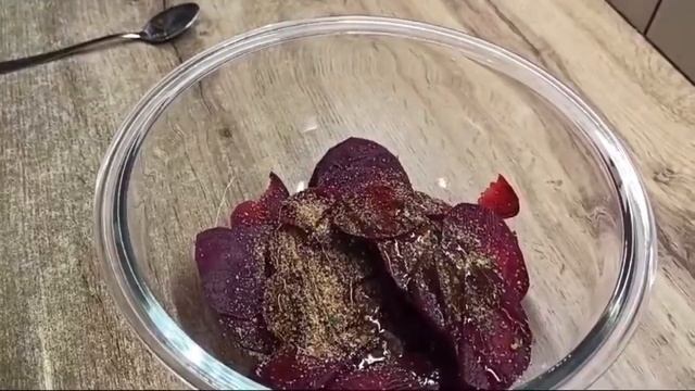 Здоровые чипсы своими руками из моркови и свеклы #реце смотреть онлайн