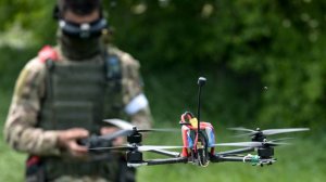 Работа FPV-дронов в Запорожской области. Лучшее видео из зоны СВО
