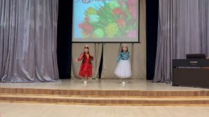 Киргизский народный танец "Кара жорго" ансамбль "Назик