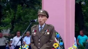 Позорно жил, и так же сдох !