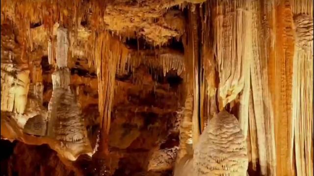 Сталактиты, сталагмиты и другие сюрпризы пещеры АТТА. смотреть онлайн