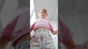 учу делать прикольные
тактику как завязывать бантики в 100 раз легче чем обычно