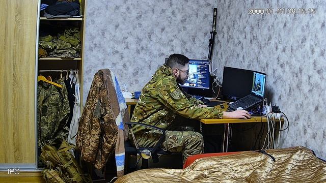 Камера відеоспостереження Dahua DH-IPC-HFW2241T-ZS 2.7-13.5mm 2МП WizSens смотреть онлайн