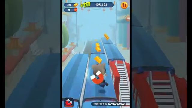 Играем в Говорящий Том:бег за золотом.