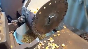 Самодельная сеялка кукурузы